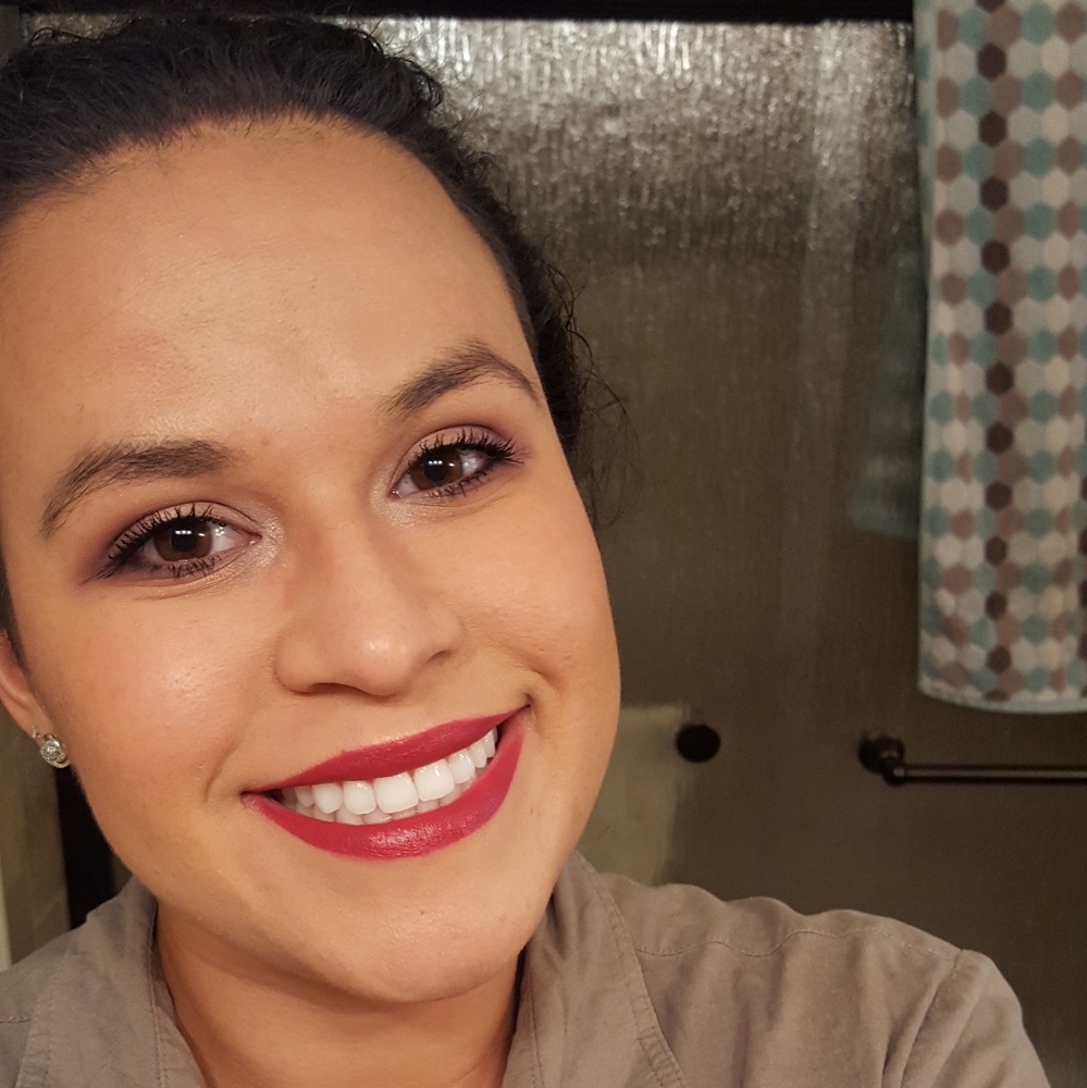 Meet your Posher, Angela